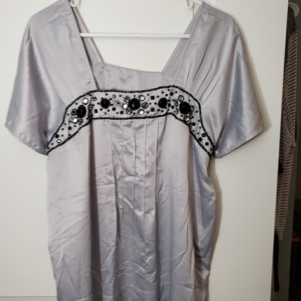 Women's Xl top